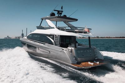 Yacht