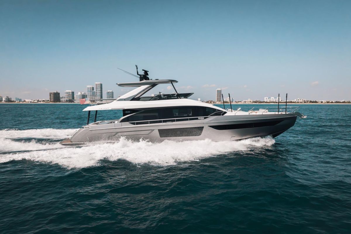 2023 Azimut 68 