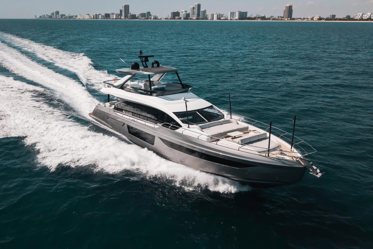 2023 Azimut 68 