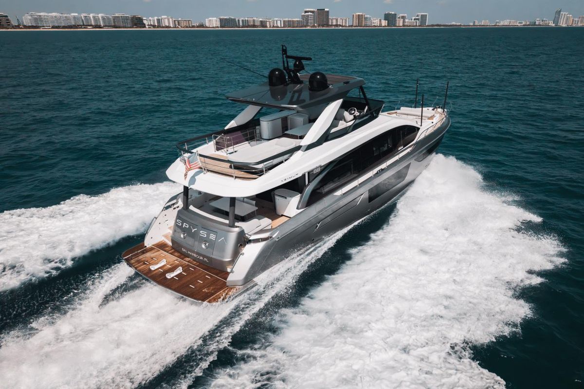 2023 Azimut 68 