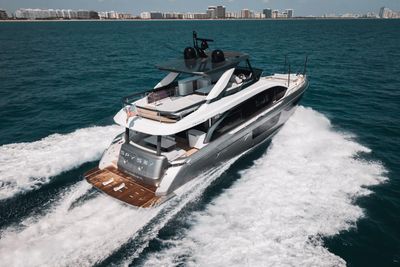 Yacht