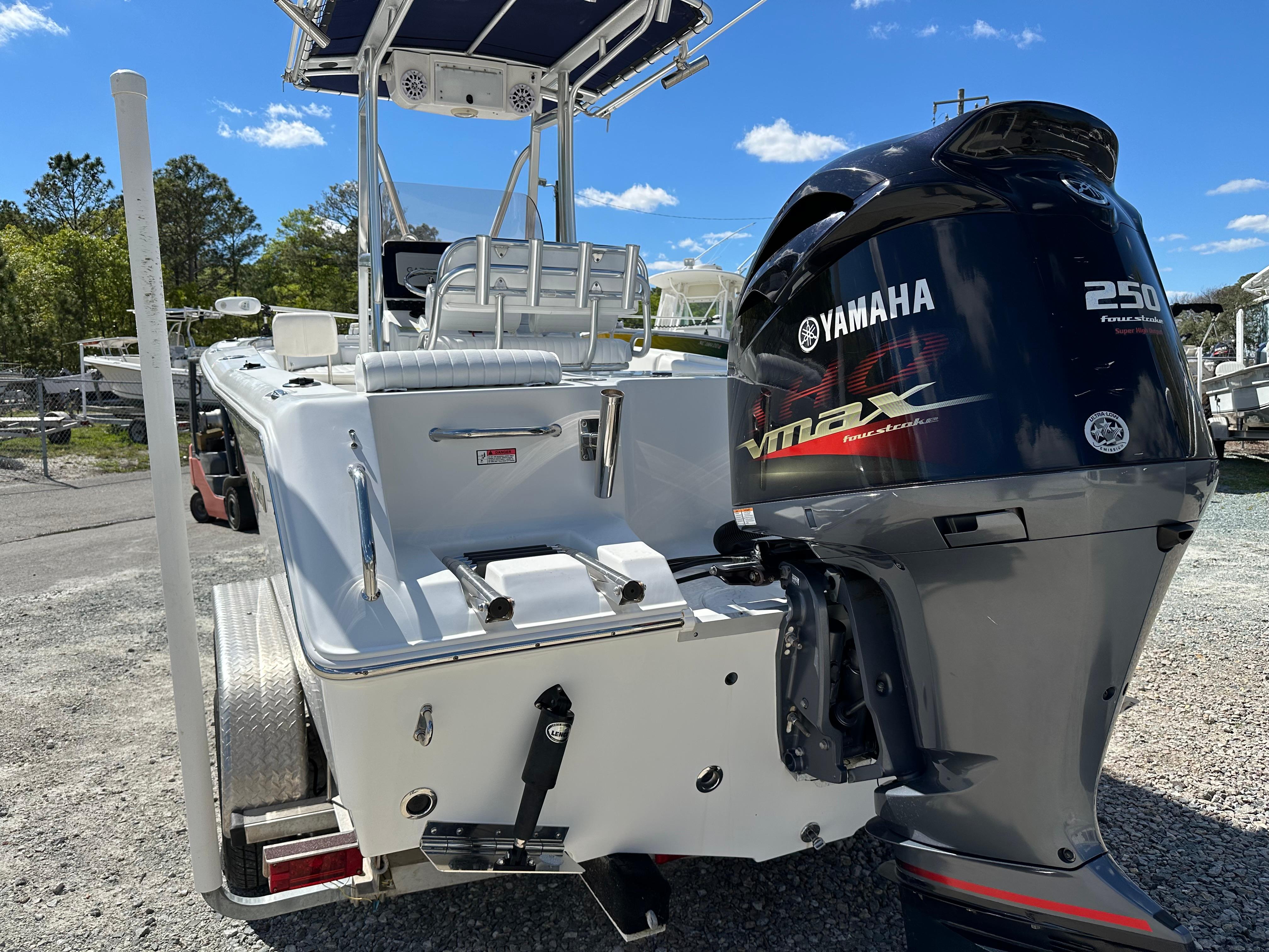 2017 Sea Hunt Triton 225 Saltwater Fishing for sale - YachtWorld