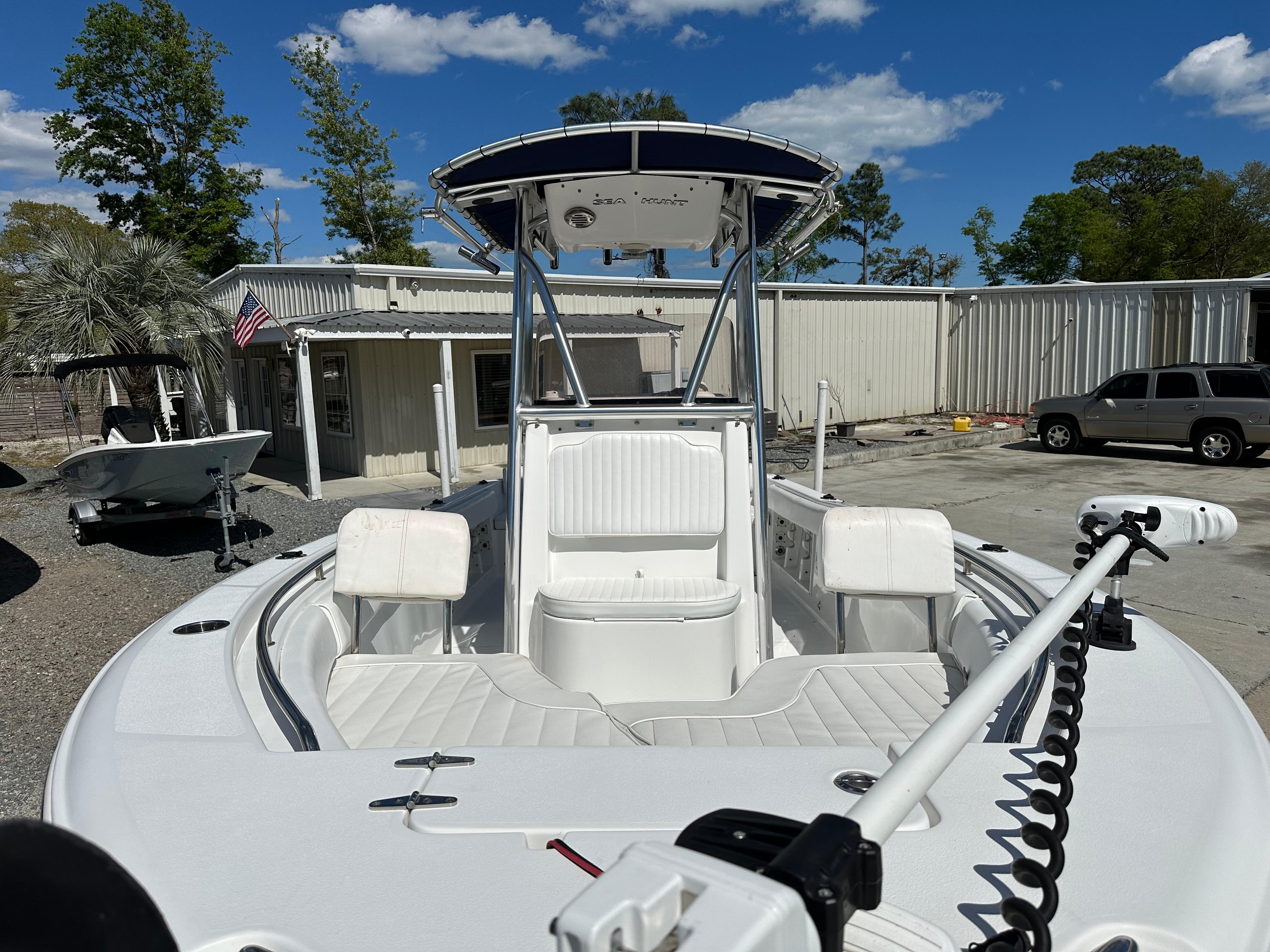 2017 Sea Hunt Triton 225 Saltwater Fishing for sale - YachtWorld