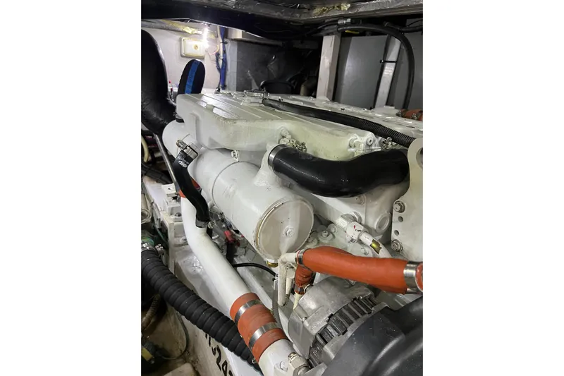 Bula Bula Yacht Photos Pics Engine compartment of a 2006 Sea Ray 40 Motor Yacht, showcasing detailed components.