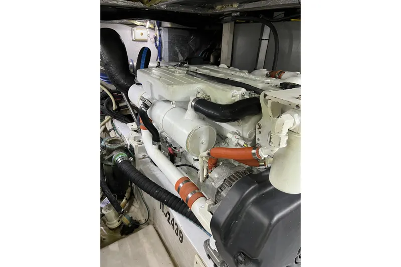 Bula Bula Yacht Photos Pics Engine compartment of a 2006 Sea Ray 40 Motor Yacht, showcasing detailed components.