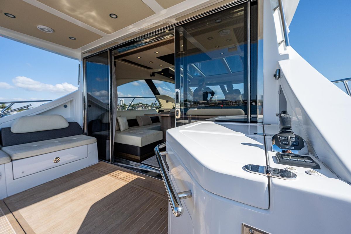 2014 Azimut 55 