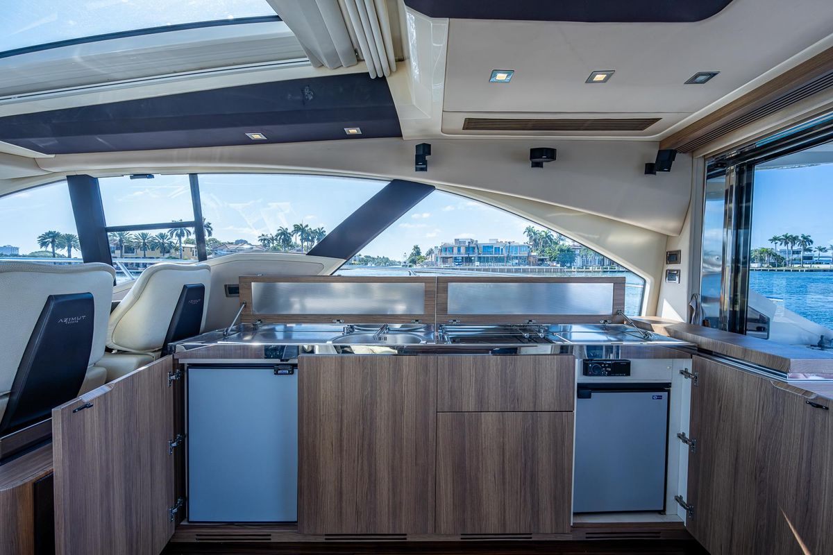 2014 Azimut 55 