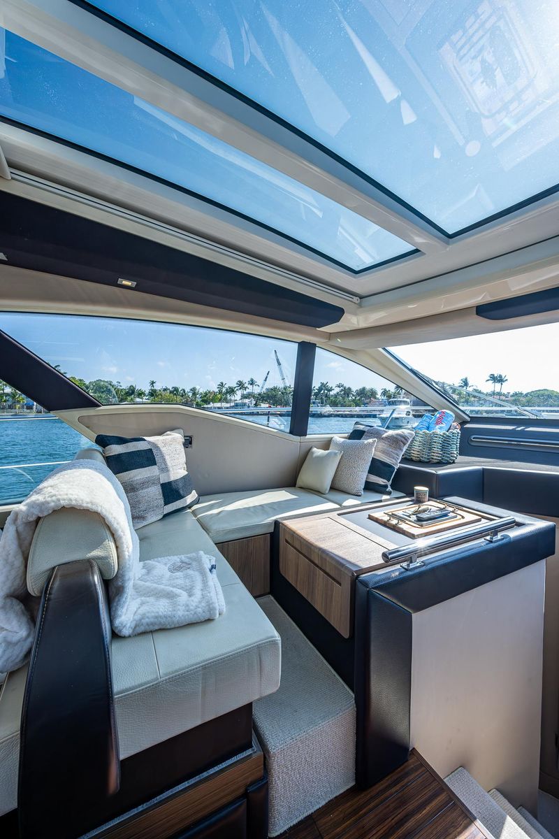 2014 Azimut 55 