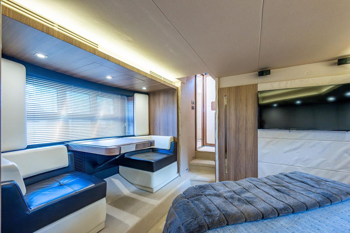 2014 Azimut 55 