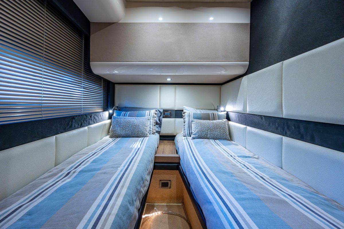 2014 Azimut 55 