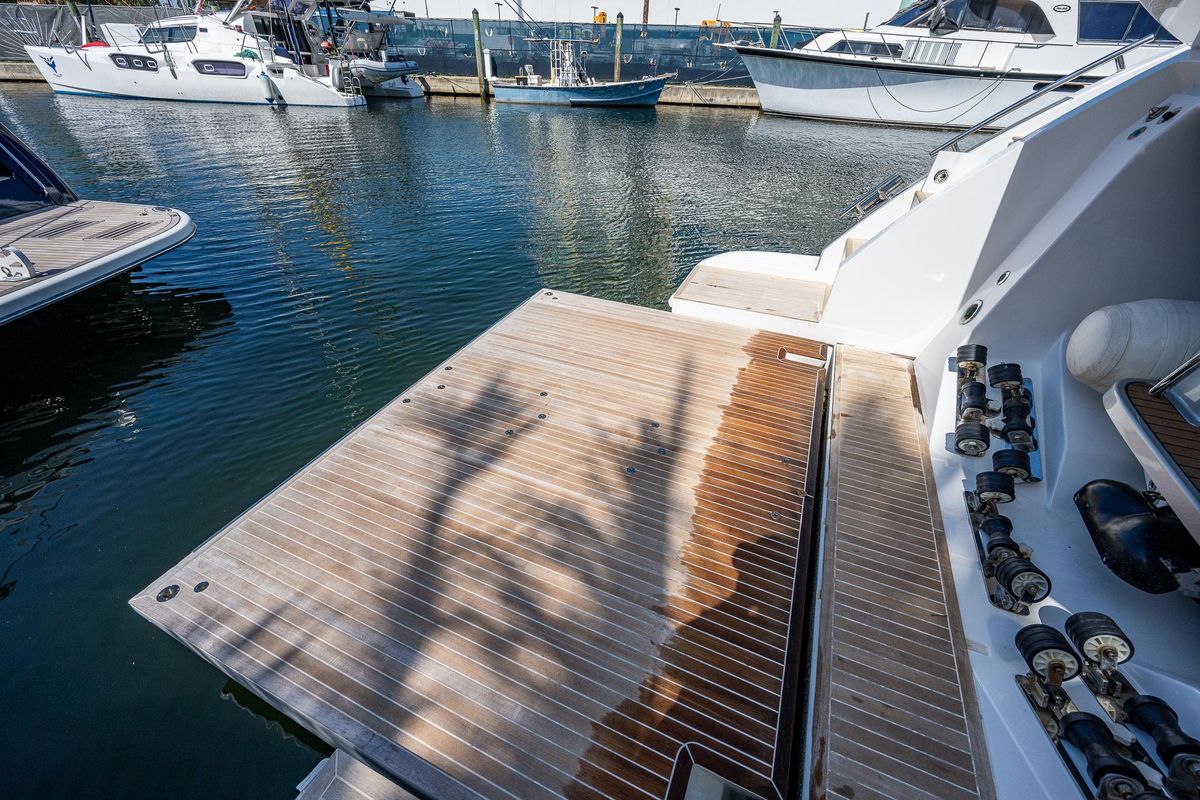 2014 Azimut 55 