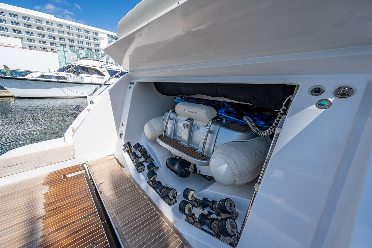 2014 Azimut 55 