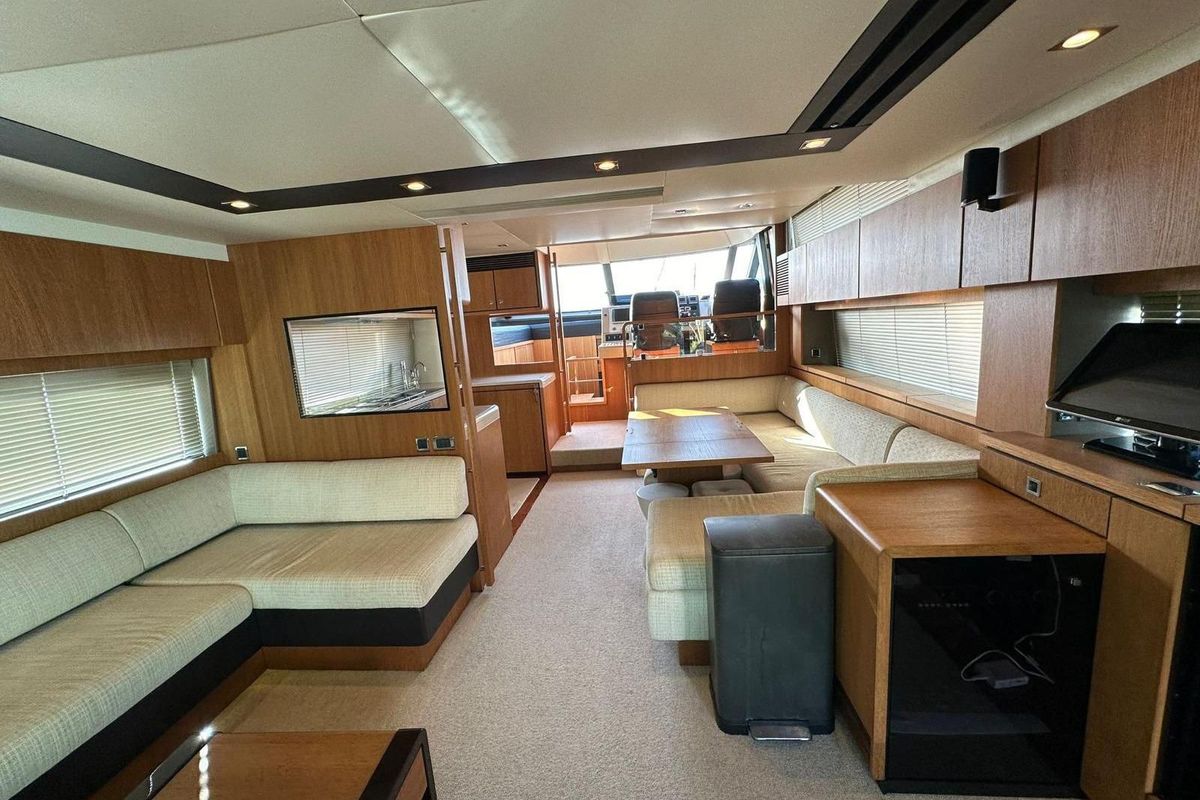 2014 Fairline 66 