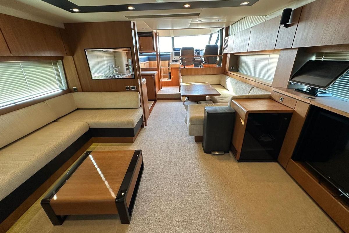 2014 Fairline 66 