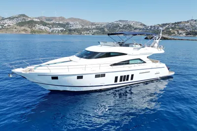 2014 Fairline Squadron 65