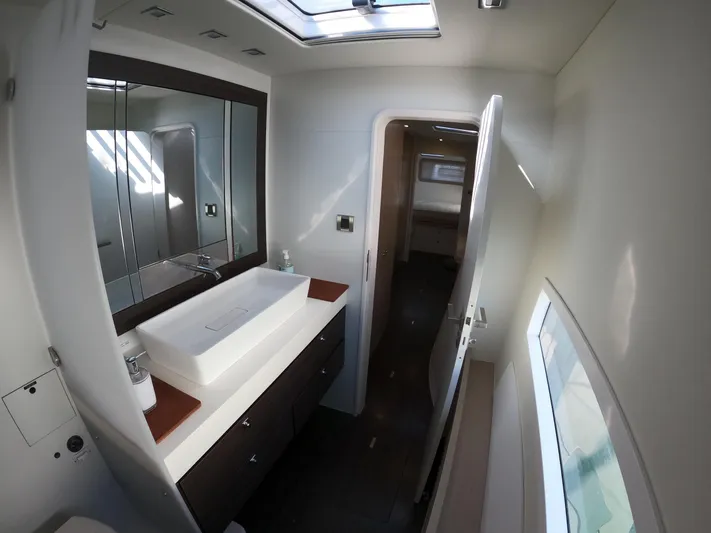 Horizon Now Yacht Photos Pics 