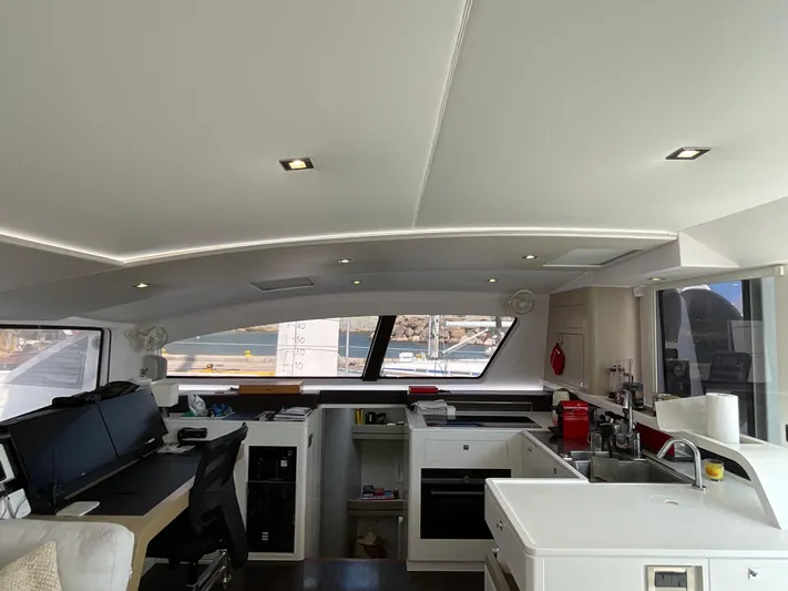 Horizon Now Yacht Photos Pics 