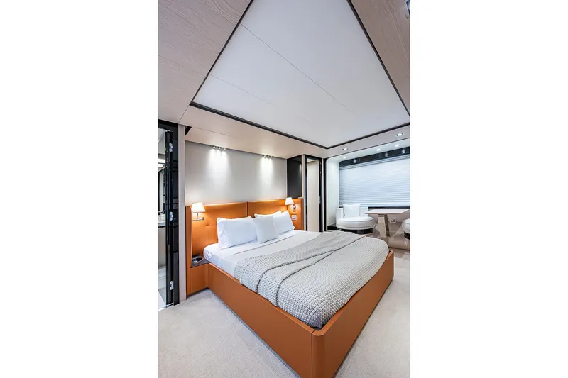 Lucky 7 Yacht Photos Pics Luxurious bedroom interior of 2017 Azimut 80 yacht with modern design and cozy ambiance.