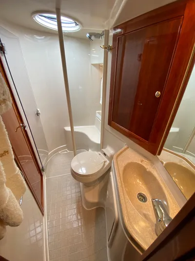 Waypointe Yacht Photos Pics 