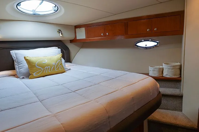 Helene IV Yacht Photos Pics 