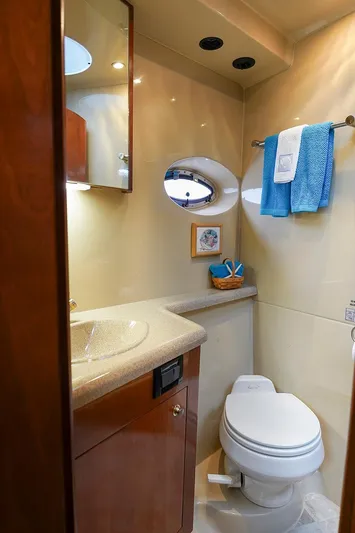 Helene IV Yacht Photos Pics 