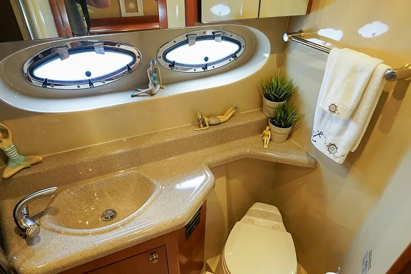 Helene IV Yacht Photos Pics 