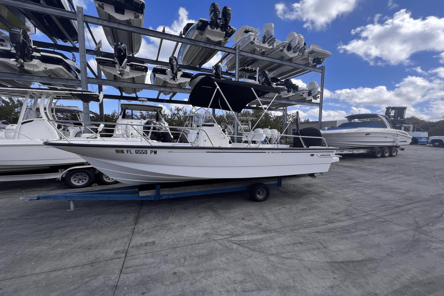 2014 Boston Whaler 190 Montauk Centre Console for sale YachtWorld