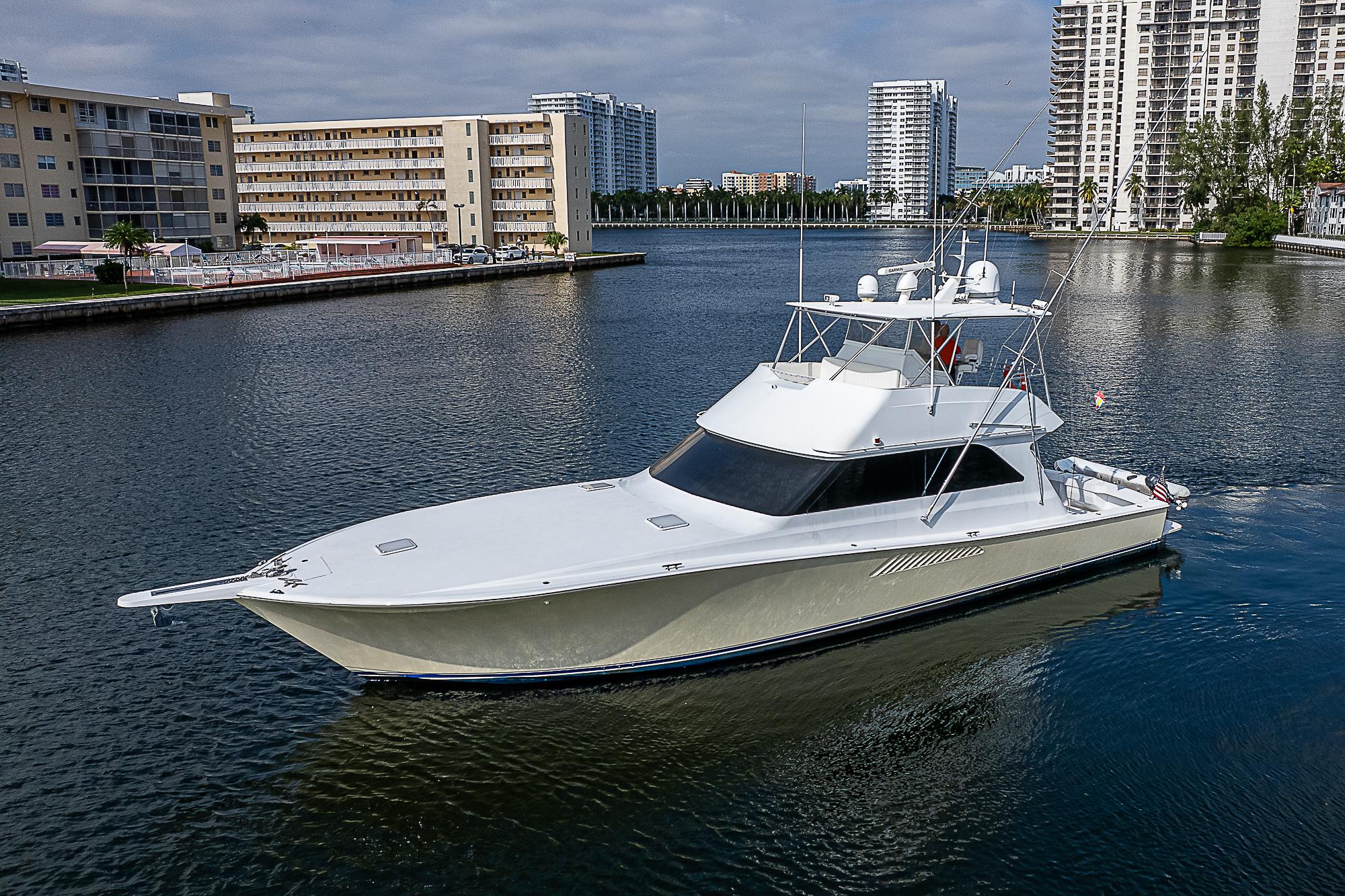 Viking 55 Convertible Usado en Florida - Cosas de Barcos