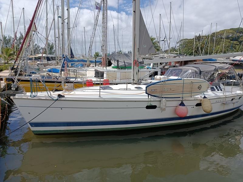 2000 Hunter 460 Cruiser for sale - YachtWorld