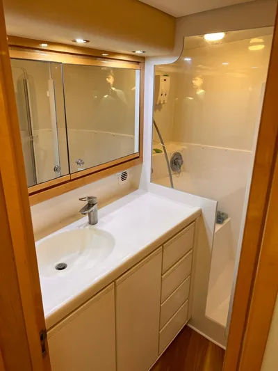 Satisfaction Yacht Photos Pics 