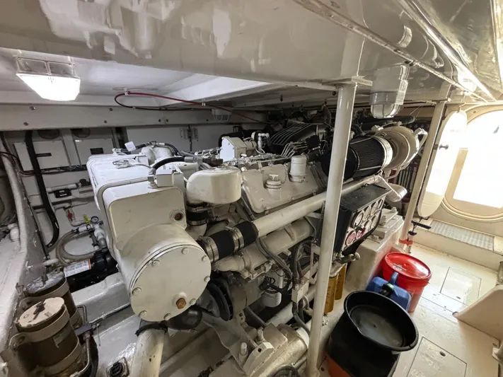 Satisfaction Yacht Photos Pics 