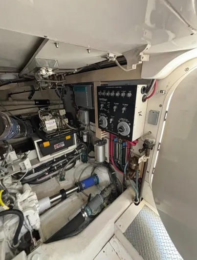 Satisfaction Yacht Photos Pics 