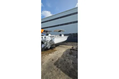 Southport 26 Center Console