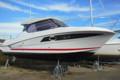 2013 Beneteau Antares 8.80