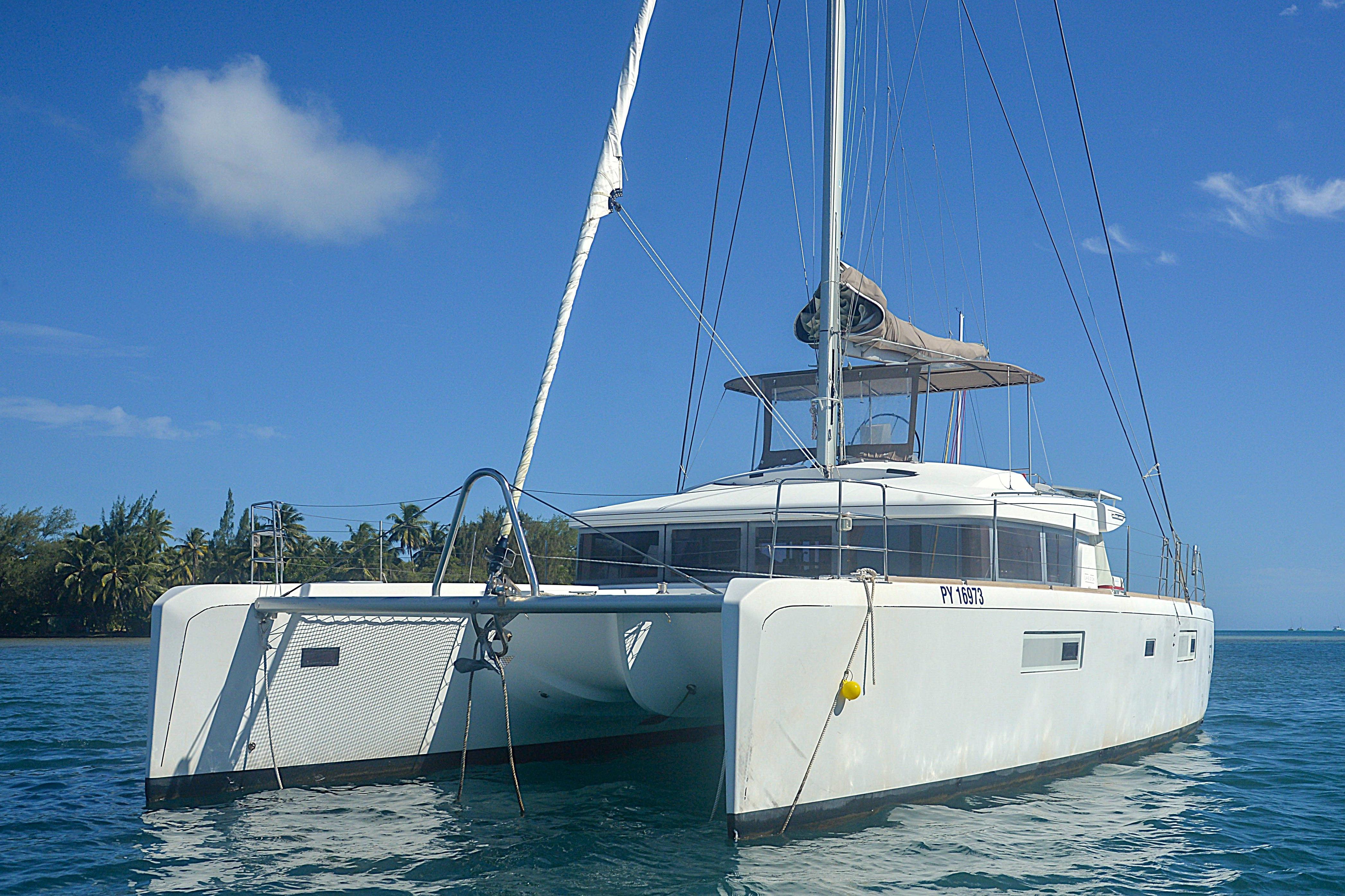 2014 Lagoon Lagoon 52
