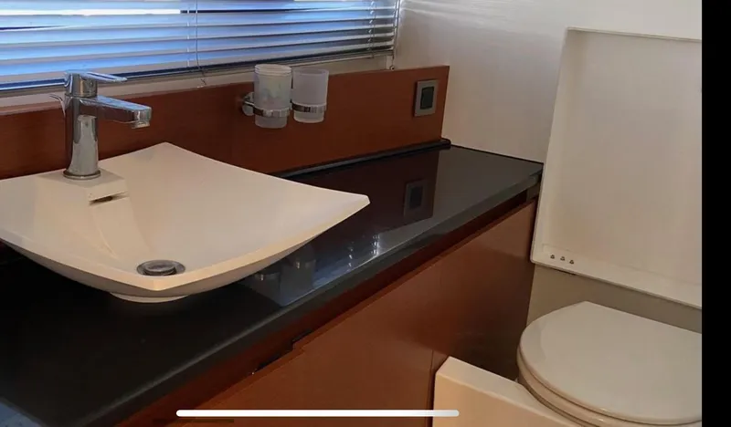 Ultima Risa Yacht Photos Pics Ensuite Head