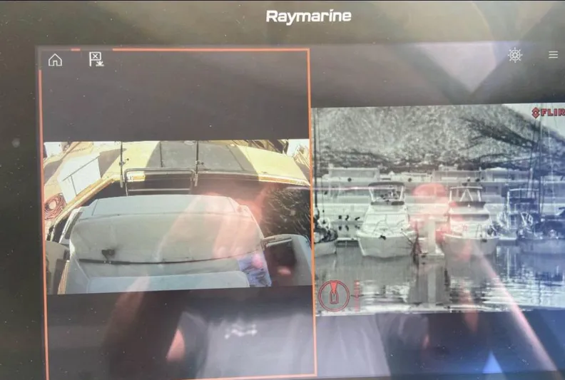 Ultima Risa Yacht Photos Pics Electronics Powered up