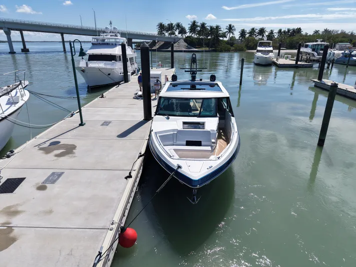 The Legacy Yacht Photos Pics 