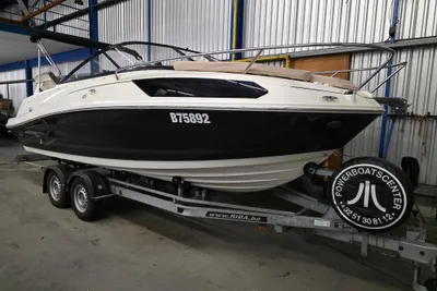 2019 Bayliner VR5 Cuddy