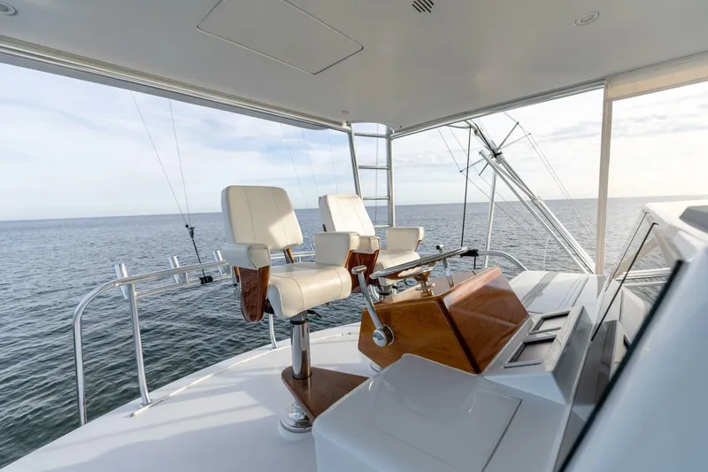  Yacht Photos Pics 2006 Jim Smith 68 Convertible- Helm