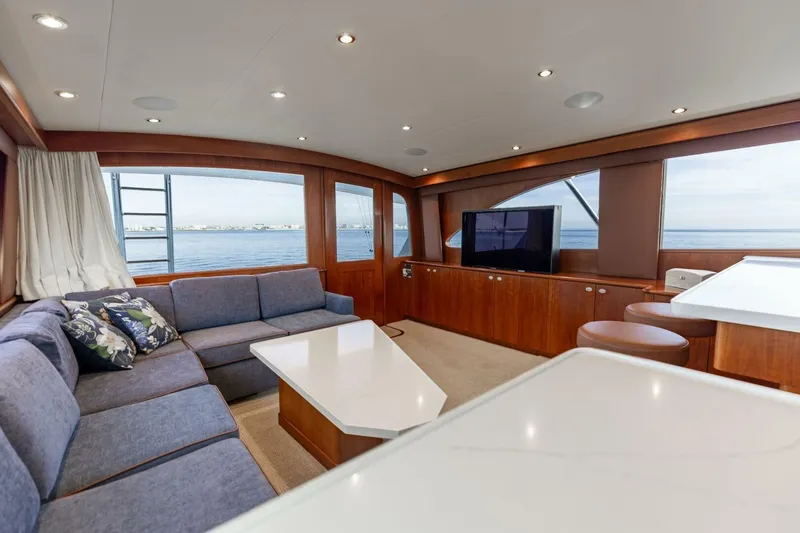  Yacht Photos Pics 2006 Jim Smith 68 Convertible- Salon