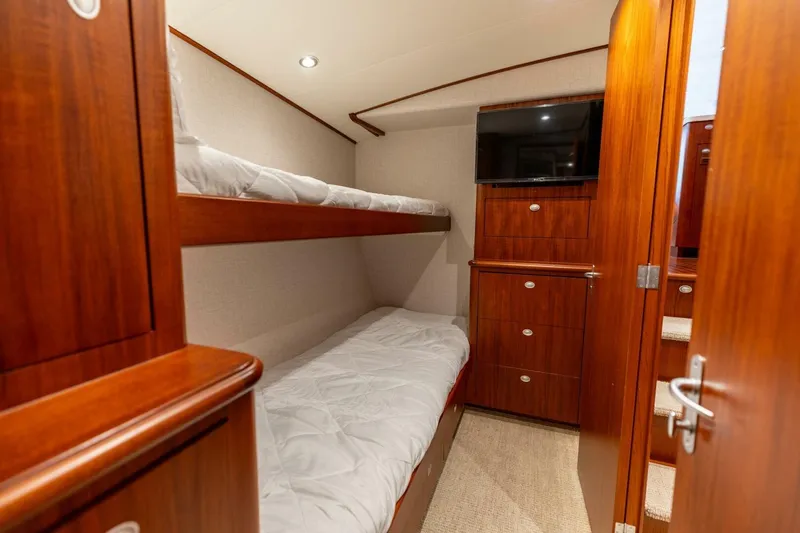  Yacht Photos Pics 2006 Jim Smith 68 Convertible- STBD Bunks