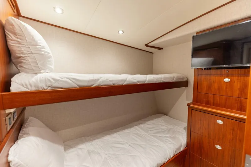  Yacht Photos Pics 2006 Jim Smith 68 Convertible- STBD Bunks