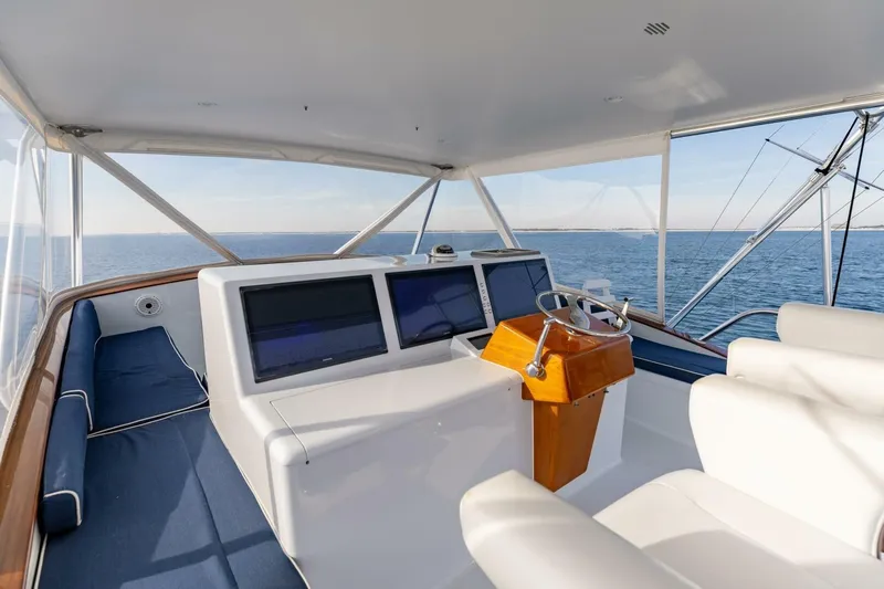  Yacht Photos Pics 2006 Jim Smith 68 Convertible- Helm