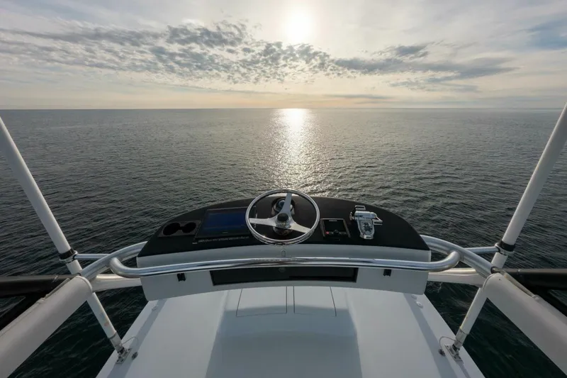  Yacht Photos Pics 2006 Jim Smith 68 Convertible- Tower