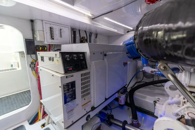  Yacht Photos Pics 2006 Jim Smith 68 Convertible- Engine Room