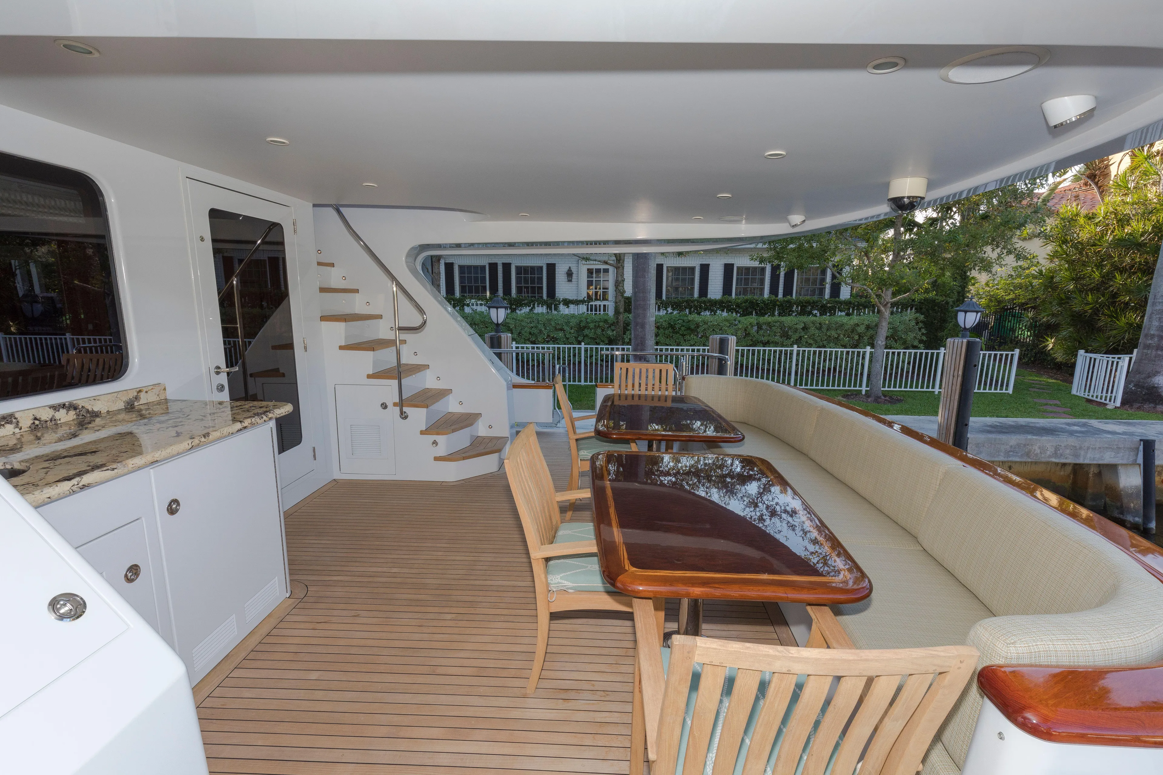 Anndrianna Yacht Photos Pics Aft Deck 3