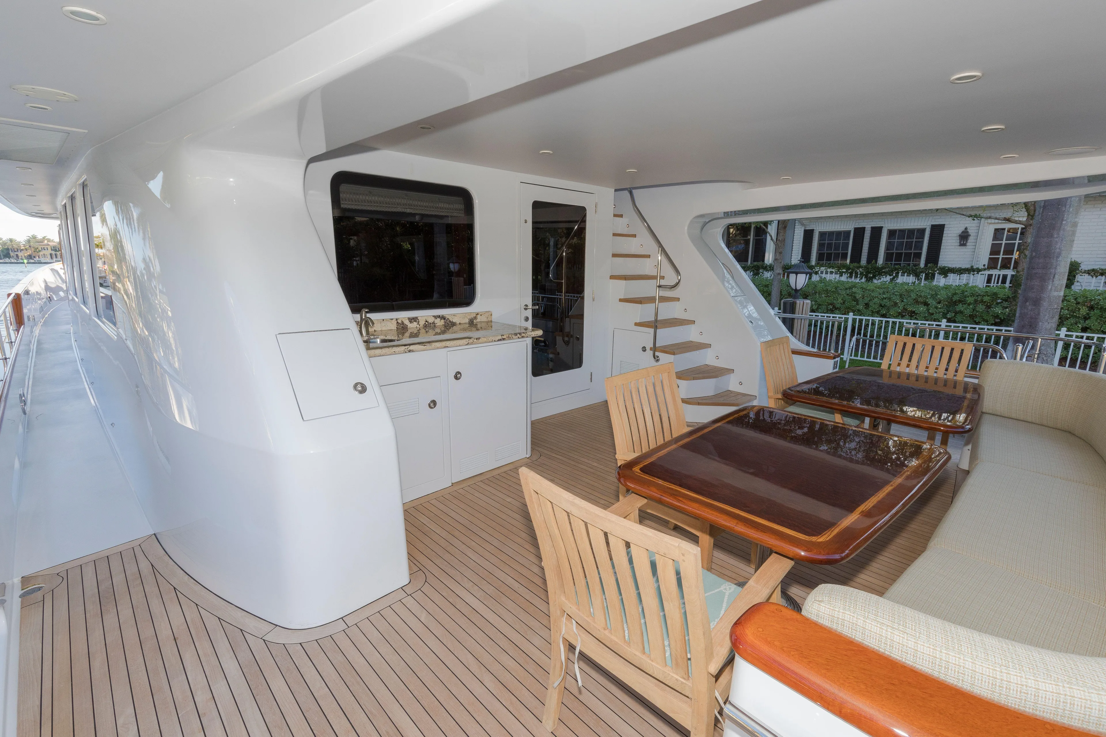 Anndrianna Yacht Photos Pics Aft Deck 4