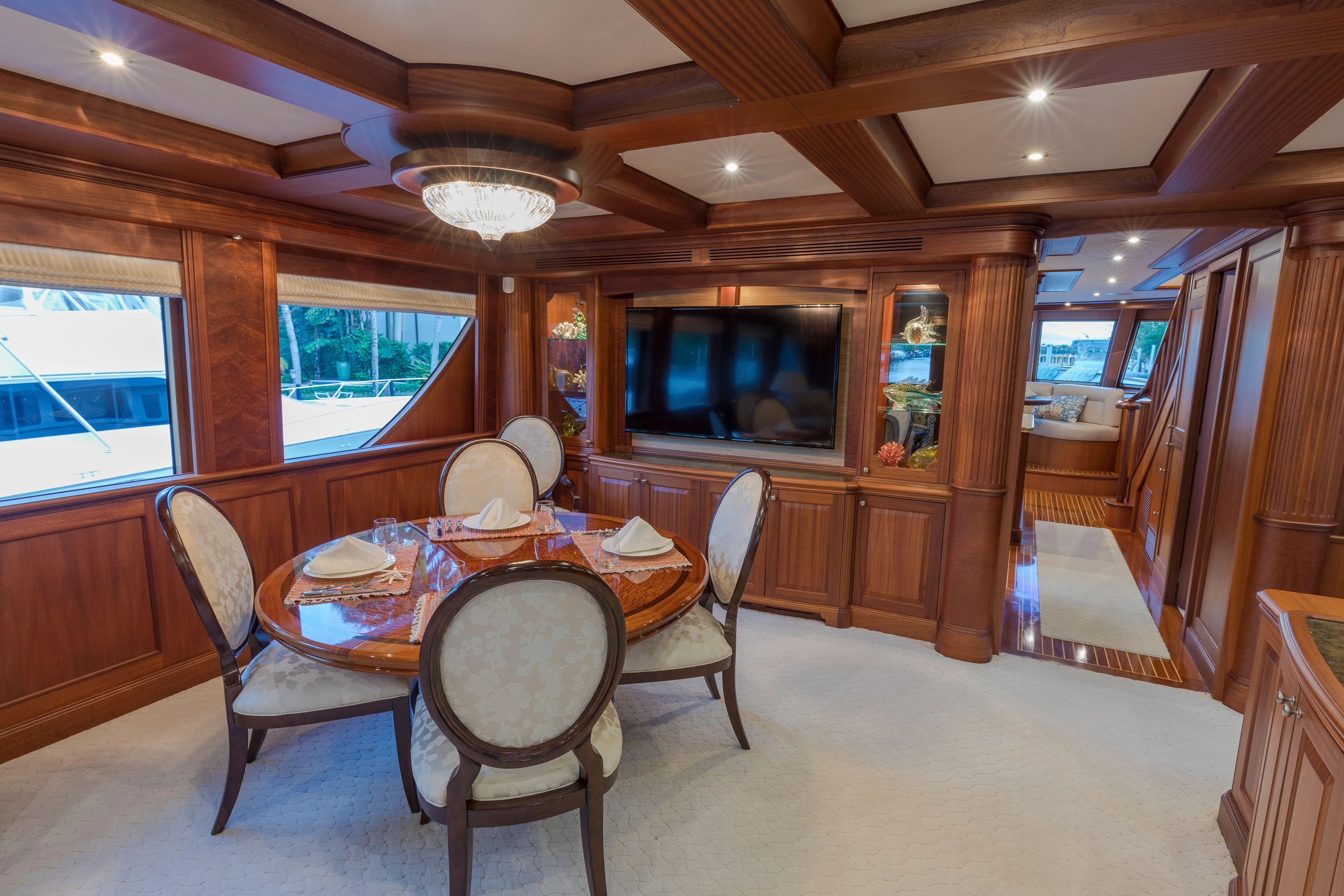 Anndrianna Yacht Photos Pics Dining 2