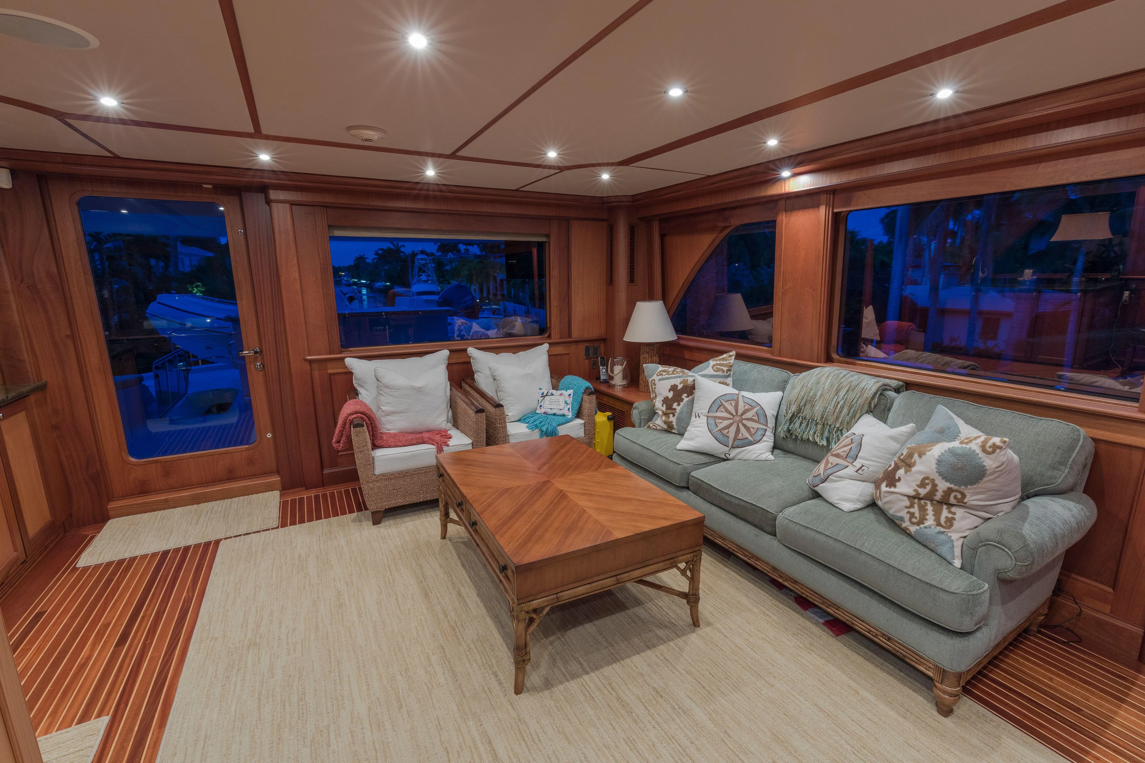 Anndrianna Yacht Photos Pics Skylounge 2